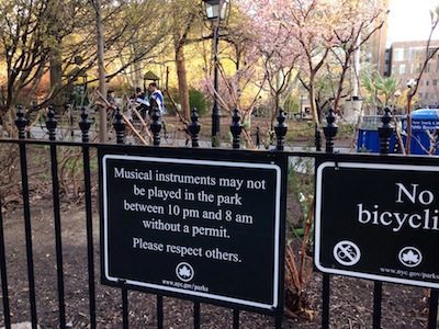 washington-square-park-new-signs-no music after 10 p.m.